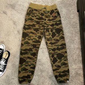 BAPE sweats size M